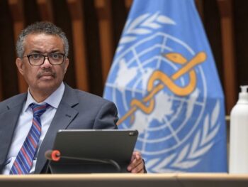 Koronapandemia. WHO:n pääjohtajan Tedros Adhanom Ghebreyesus kuvailee pandemiaa terveyskriisiksi, joka tapahtuu kerran vuosisadassa.Kuva: FABRICE COFFRINI