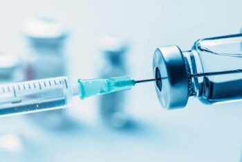 Piikki. Rokotusten painottamisessa voitaisiin käyttää mallia, joka sopeutuisi epidemiologisen tilanteen muutoksiin kaikilla Suomen alueilla