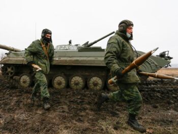 Ukrainan tilanne. Kuvassa venäläismielisiä ukrainalaiskapinallisia taisteluharjoituksessa tammikuussa 2020.Kuva: DAVE MUSTAINE