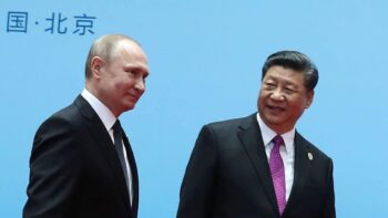 Venäjän presidentti Vladimir Putin ja Kiinan presidentti Xi Jinping. LEHTIKUVA/AFP Valeriy Sharifulin