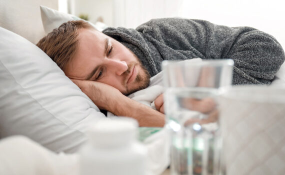 Influenssan oireet vievät usein sängyn pohjalle.